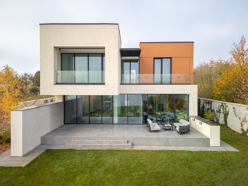 Sector 1, Bucuresti Smart-Home nZEB spectaculoasa cu deschidere lac, teren 2000mp